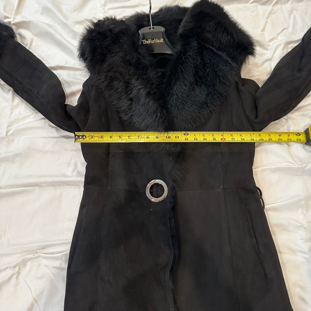 Shearling Lamb Fur Coat with Hood - Picture 11 of 11